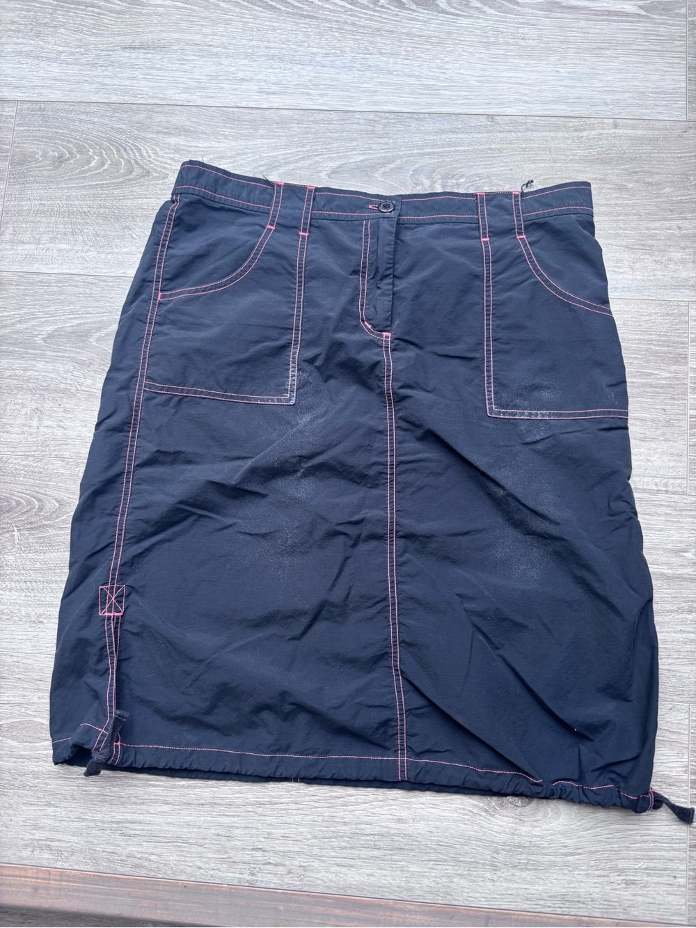 Y2K Women’s Black Cargo Style Midi Skirt with Pink Stitching Size Large